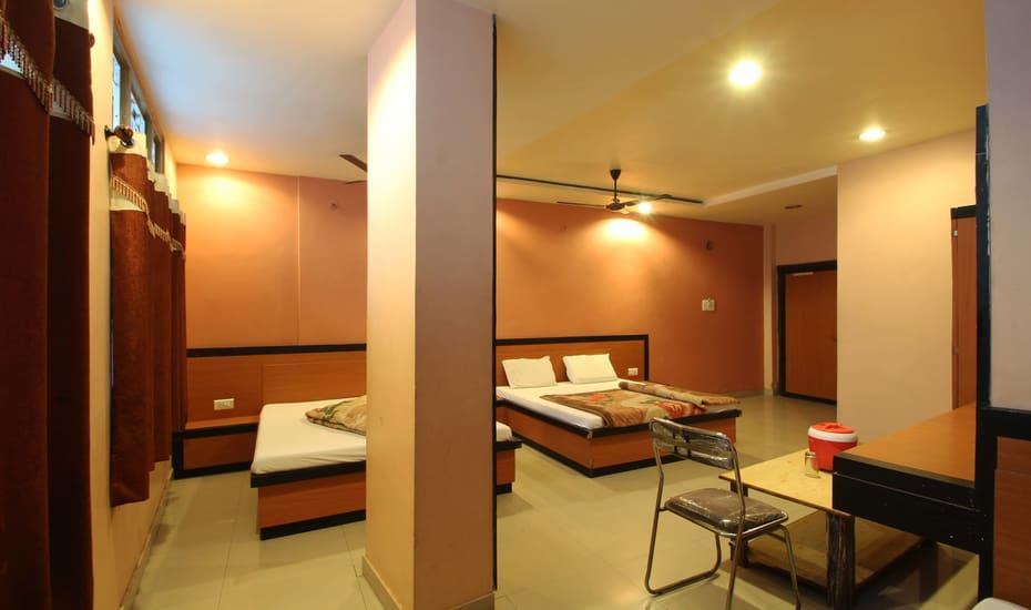 Hotel Pakeeza Ajmer Buitenkant foto