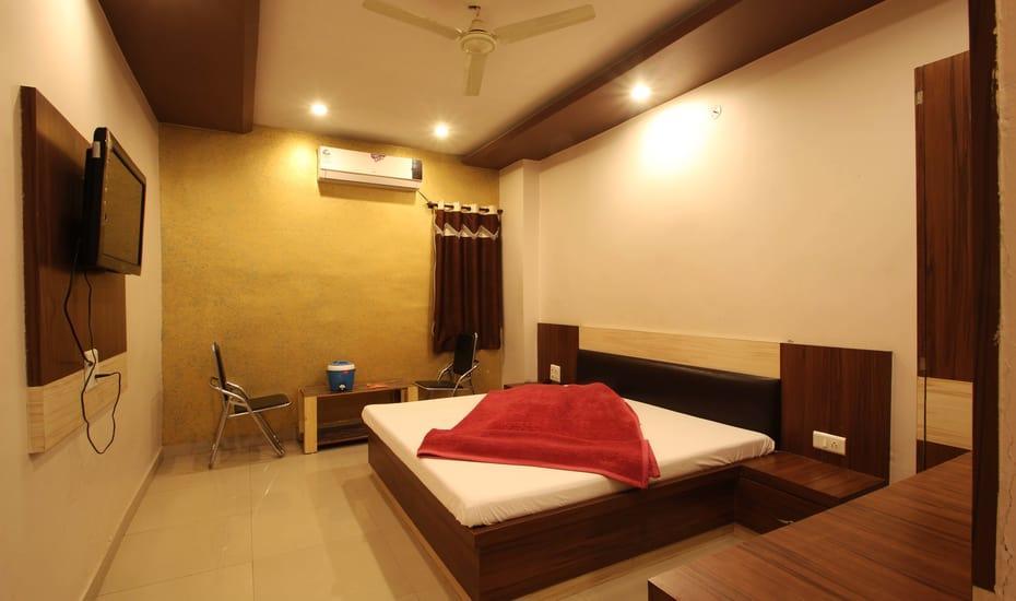 Hotel Pakeeza Ajmer Buitenkant foto