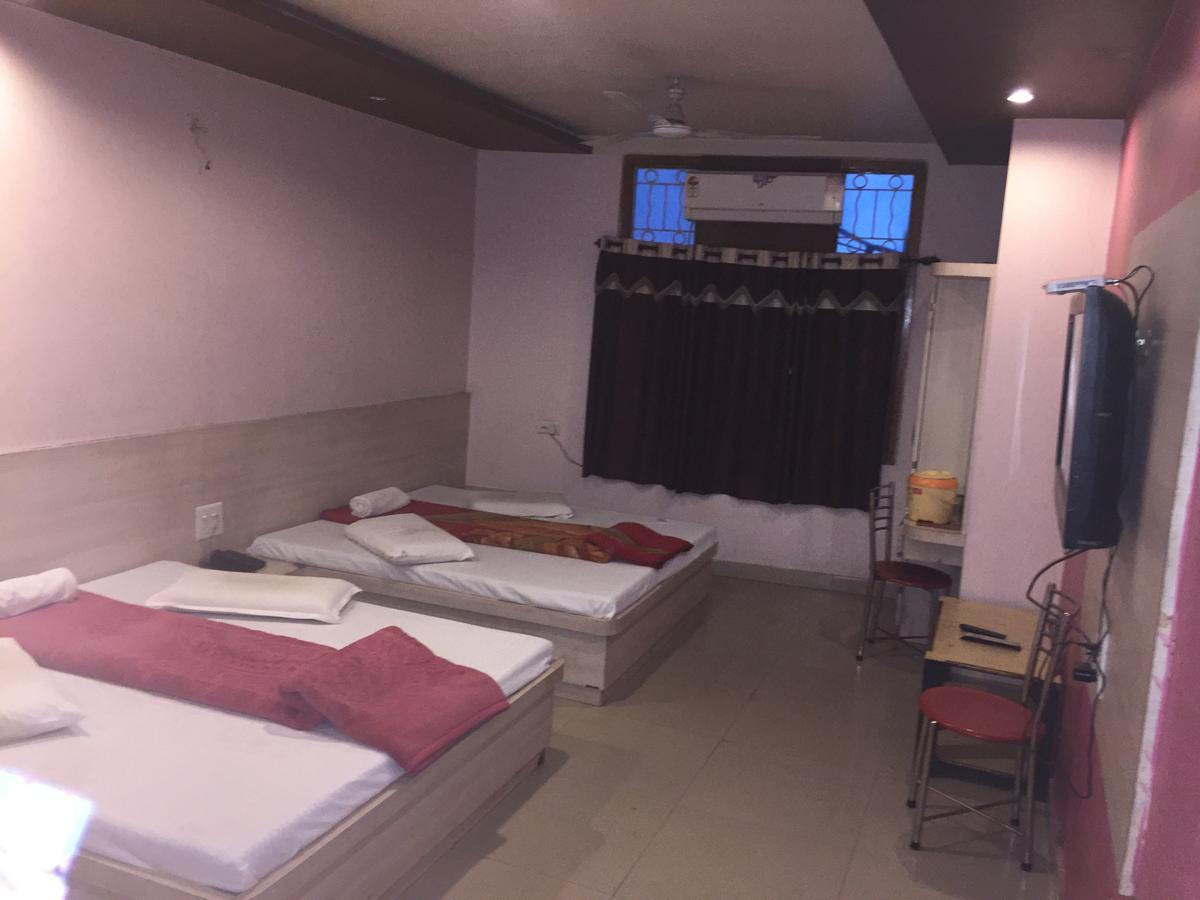 Hotel Pakeeza Ajmer Buitenkant foto