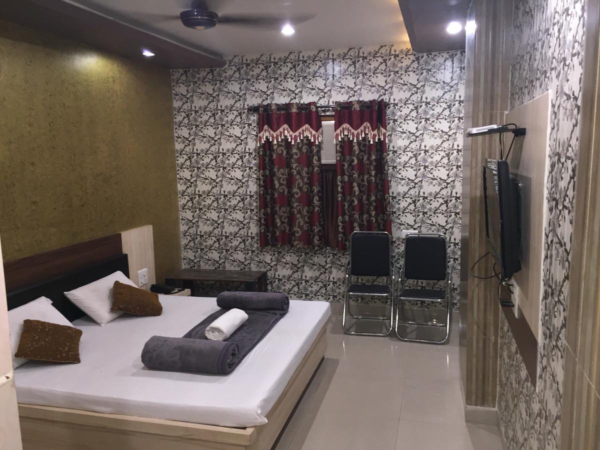Hotel Pakeeza Ajmer Buitenkant foto